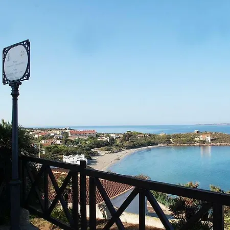 Stella Marina, 38 Via Piemontesi * Calasetta