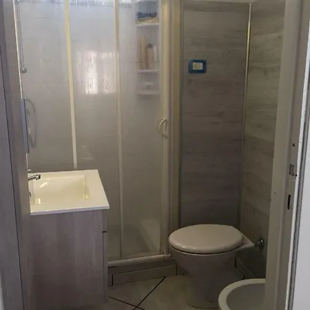 Stella Marina, 38 Via Piemontesi
